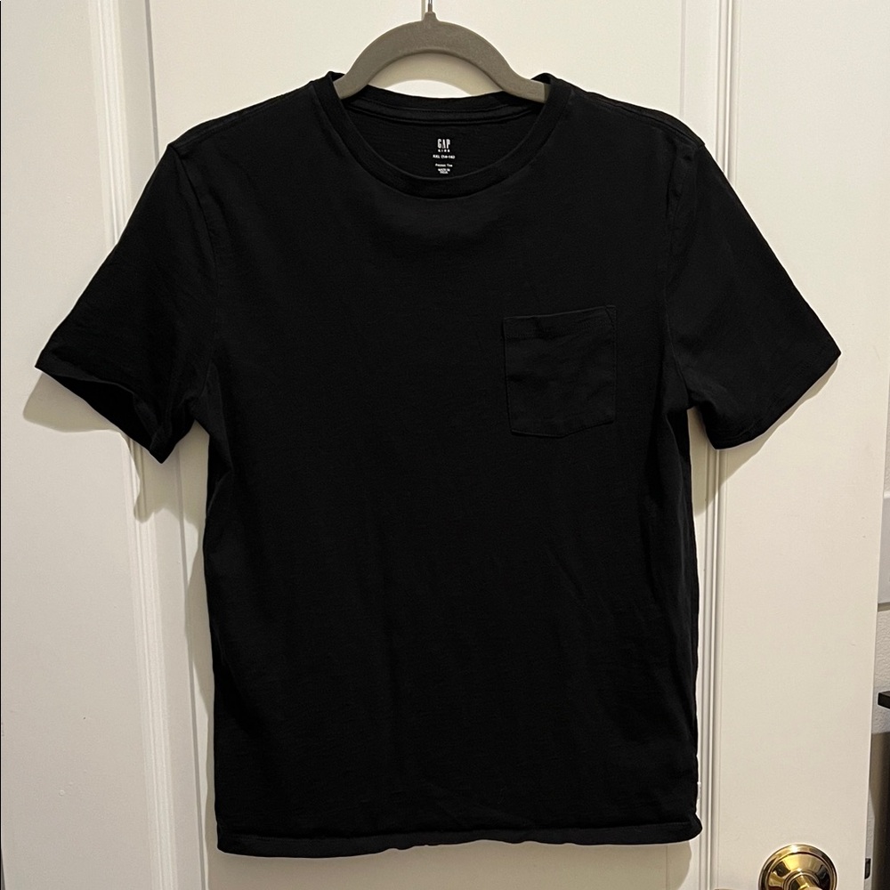 GAP Men's Charcoal Short Sleeve Tee